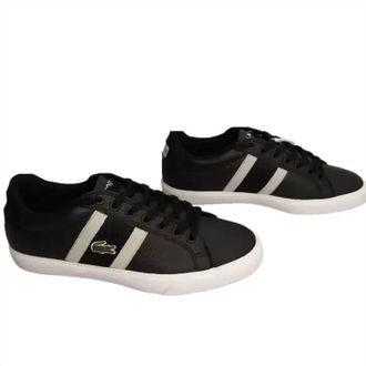 Lacoste Womens Grad Vulc 120 Casual Flat Low-Rise Sneakers In Black, White