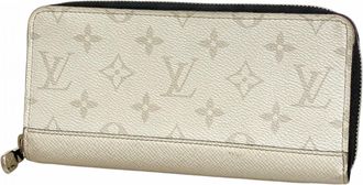 Louis Vuitton White Long Wallet (Bi-Fold) (Pre-Owned)