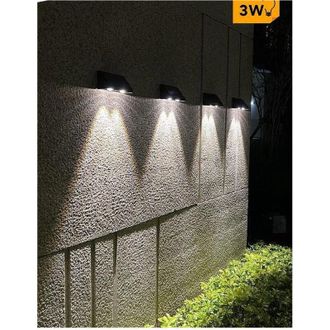 Trade Shop Trade Shop Traesio - Trade Shop - Applique Led Con Pannello Solare A Parete 3 W Ip65 Luce 3000k 6500k Nero Yh0615