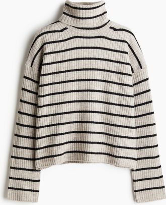 H&M Oversized-Rollkragenpullover - Brown