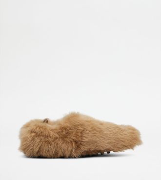Tod's Gommino Loafers in Fur