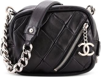 Chanel CC Front Zip Chain Around Camera Bag Quilted Lambskin Mini shoulder bag - Zwart