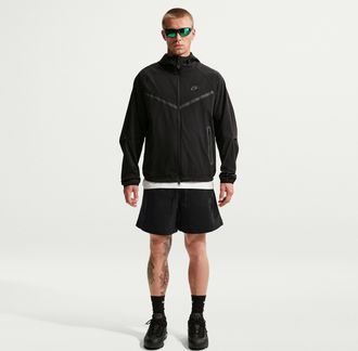 Nike Mens Tech Woven Shorts in Black | HQ0470-010