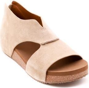Volatile Gainsbourg Platform Wedge Sandal at Nordstrom Rack, Size 10