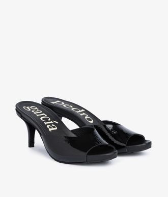 Pedro Garcia Black naplack midi heel slide | Welch | Fall-winter 26 |