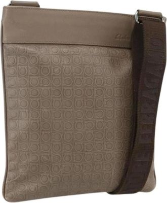 Ferragamo Pre-owned Cross Body Bags, female, Beige, Size: ONE SIZE Pre-owned Leather Shoulder Bag