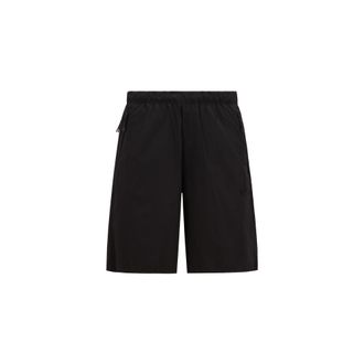 Moncler: Black Shorts now up to −76% | Stylight