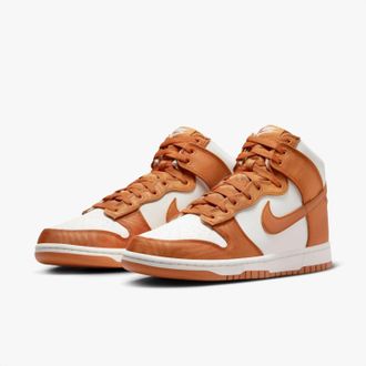 Nike Mens Dunk High Retro Se Shoes In Monarch Sail