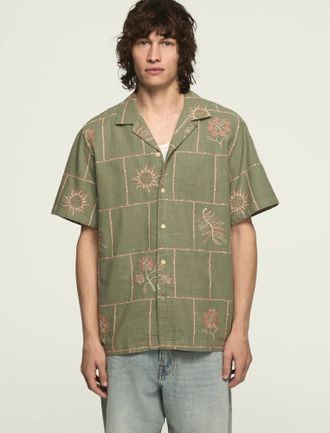 Lucky Brand Mens Novelty Camp Collar Shirt