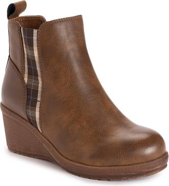 Muk Luks Womens England Oxford Wedge Booties In Chestnut