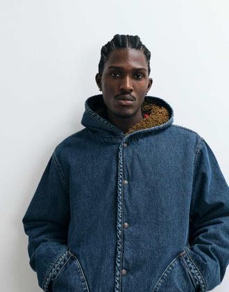 Levi's giacca in denim sherpa con cappuccio oversize blu
