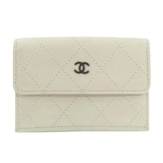 Chanel Pre-owned Wallets, female, Beige, Size: ONE SIZE Pre-owned Wallet (bi-fold)