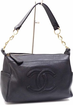 Chanel Grained Calfskin Shoulder Bag (Pre-Owned)