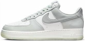 Nike Mens Air Force 1 07 Lv8 Sneakers In Light Silver/light Pumice-Summit White