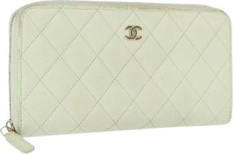 Chanel Pre-owned Wallets, female, Green, Size: ONE SIZE Pre-owned Leather Wallet