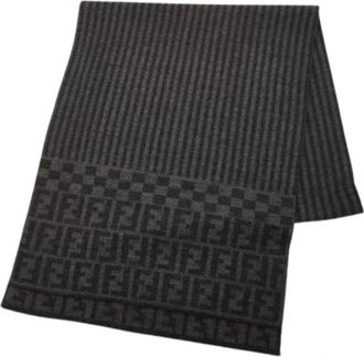 Fendi Pre-owned Scarves, female, Gray, Size: ONE SIZE Pre-owned Stole
