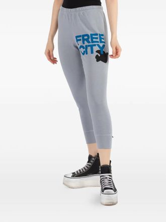 Freecity cropped printed sweatpants - women - Cotton/Polyester - L - Grey