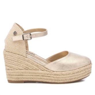 Xti Womens Wedge Sandals In Gold