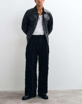 Reclaimed Vintage edizione limitata coordinato oversize con pantaloni da abito neri e finiture sfrangiate-Nero