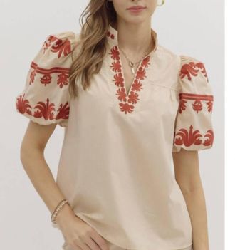 Entro Good Afternoon Blouse In Beige