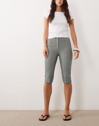 Abercrombie & Fitch Pantaloni capri a vita alta in bengalina a quadretti-Nero