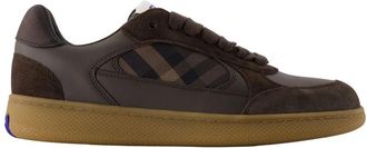 Burberry New Terrace Mix Sneakers - Heren - Sneakers - Bruin - 42 EU - Leer - Schoenen
