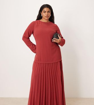 Asos Curve ASOS DESIGN Curve - Vestito lungo a maniche lunghe rosso intenso con gonna a pieghe