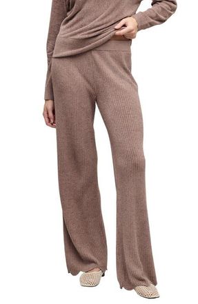 Barefoot Dreams CozyChic Ultra Lite Scallop Hem Lounge Pants in Sable at Nordstrom, Size X-Small