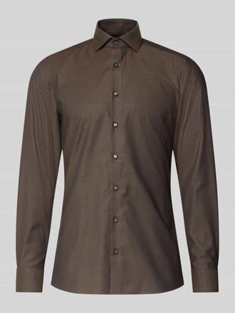 Olymp Level 5 Slim Fit Businesshemd aus Baumwolle mit Kentkragen in Sand, Größe 38