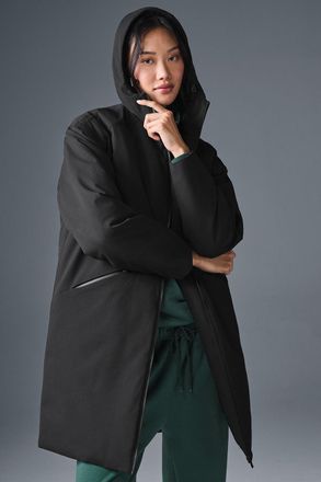 Alo | Rain Or Shine Puffer Long Coat in Black, Size: Medium