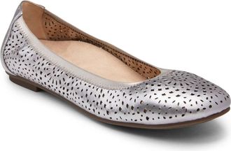 Vionic Womens Spark Robyn Shoes In Pewter