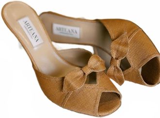 Arteana Womens Varenna 75 Peep Toe Slide In Tan
