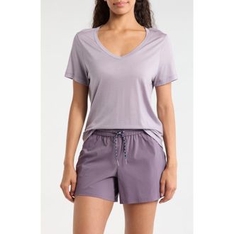 Smartwool Ultralite V-Neck Short Sleeve Merino Wool Blend T-Shirt in Purple Storm at Nordstrom, Size X-Small