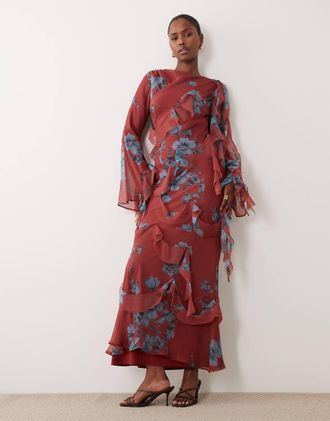 Asos Curve - Vestito lungo a maniche lunghe drappeggiato con bordi grezzi e volant a fiori-Multicolore