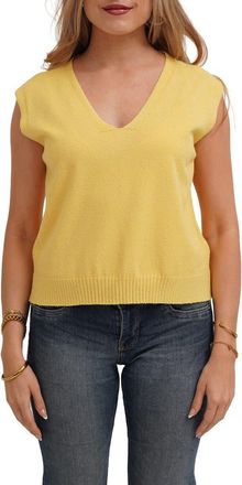 Cyrus Sleeveless V-Neck Shell in Acacia at Nordstrom Rack, Size X-Large