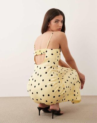 Nobody's Child Debbie - Vestito lungo con spalline sottili e scollo a cuore aperto sul retro giallo a pois