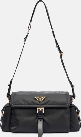 Prada Borsa Prada Explore Medium in Re-Nylon