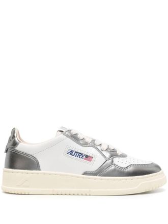 Autry Medalist Low Leather Sneakers