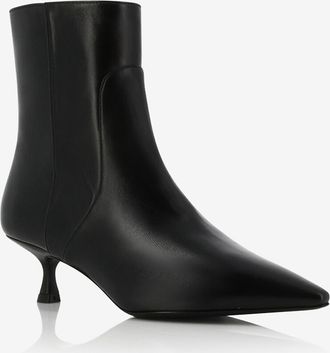 Stuart Weitzman Nappalederstiefeletten mit Absatz Naomi 50 Zip