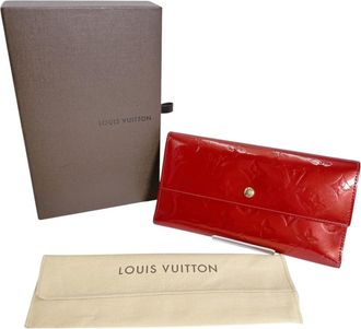 Louis Vuitton Monogram Vernis Red Color Monogram Vernis Long Wallet (Bi-Fold) (Pre-Owned)