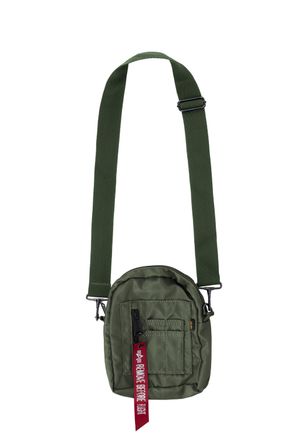 Alpha Industries Tragetasche ALPHA INDUSTRIES Crew Carry Bag, Damen, Gr. onesize, gr&uuml;n (sage, gr&uuml;n), Obermaterial: 100% Nylon, Futter: 100% Nylon, Taschen Tragetasche