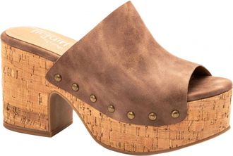 Corkys Footwear Womens Bada Bing Wedge Sandal In Brown Distressed
