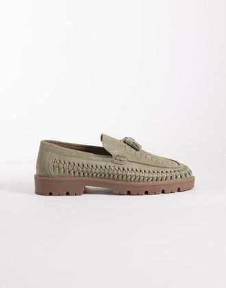 Asos Mocassini in pelle scamosciata kaki con nappe e suola a carrarmato-Verde