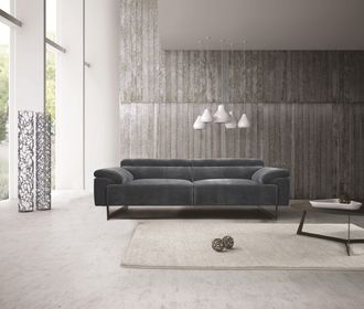 Egoitaliano 2,5-Sitzer »Malika, Designsofa mit hohem Sitzkomfort, edel und bequem« inkl. Kopfteilverstellung und chromfarbenen Metallfüssen