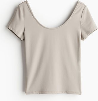 H&M Mikrofaser-Shirt mit U-Ausschnitt - Brown