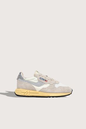 Autry Womens Reelwind Low Sneakers In White/natural