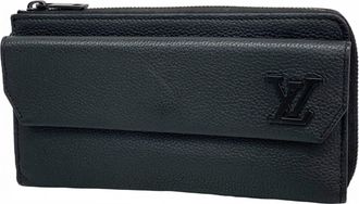 Louis Vuitton Black Long Wallet (Bi-Fold) (Pre-Owned)
