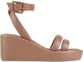 Carrano Sandals