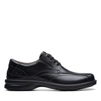 Clarks Gessler Lace in Black Leather