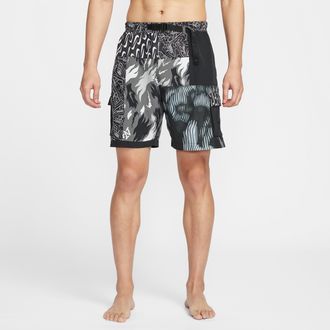 Nike Mens Swim Voyage 7 Volley Shorts in Black | NESSE459-001